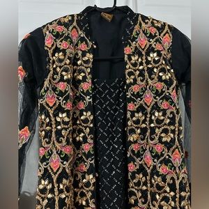 Black shalwar kameez